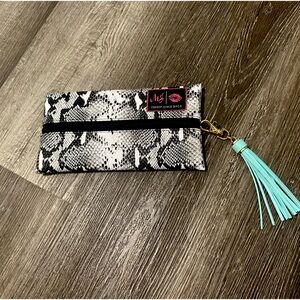 Makeup Junkie Mini Bag NWOT Black & White Viper Snake Print